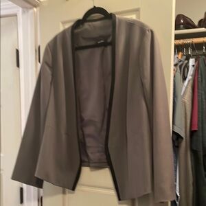 Elegant Gray Women's Blazer